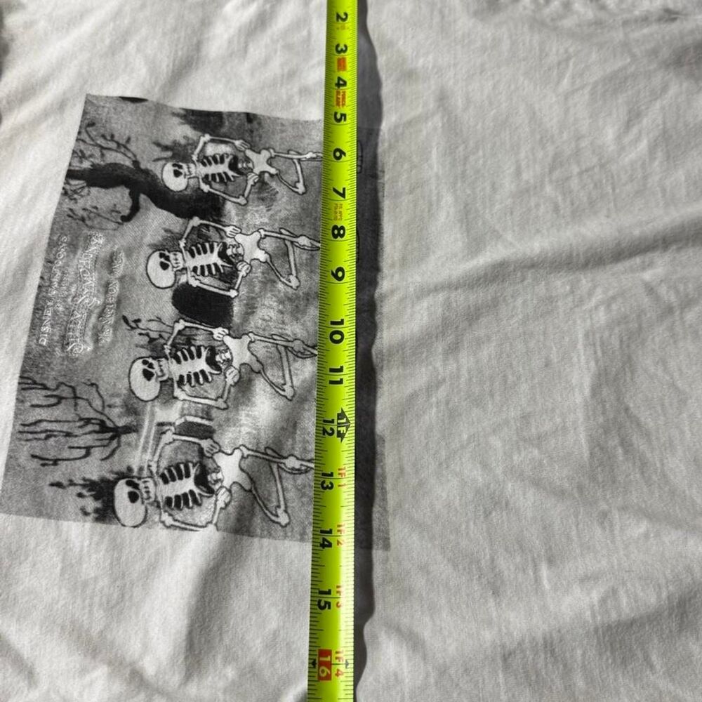 Disney Men's White T-shirt - Picture 7 of 7